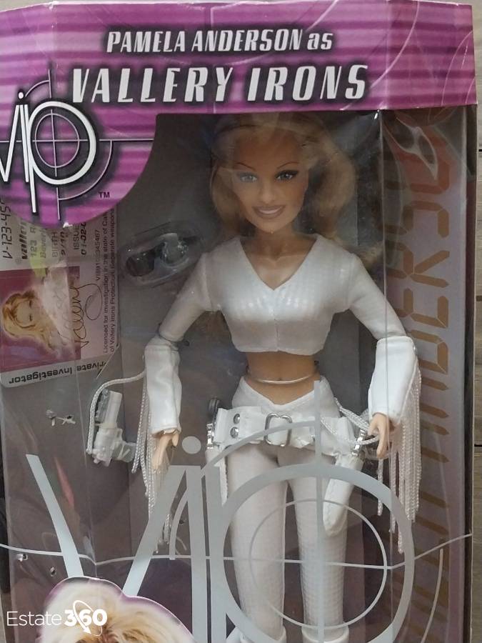 Pamela Anderson as Vallery Irons VIP Doll Auction