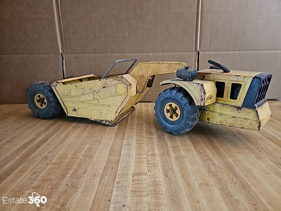 Vintage 1960's Tonka Mighty Scraper Pressed Steel Earthmover