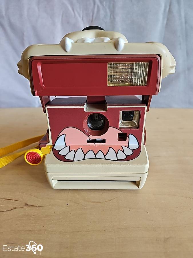 Polaroid 600 TAZ Tasmanian Devil Looney Tunes Vintage Instant