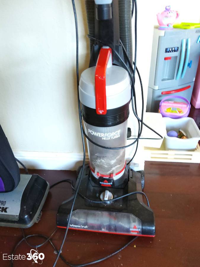 Power Force Helix Bissell & Black and Decker Vacuums - Baer Auctioneers -  Realty, LLC