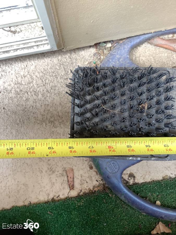 Par Aide golf ball washer and shoe cleaner Auction Estate 360