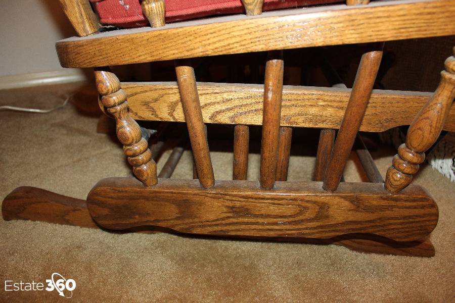 VINTAGE OAK GLIDER ROCKING CHAIR. DIMENSIONS 24 X27 X43