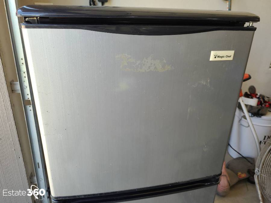 hinari mini fridge