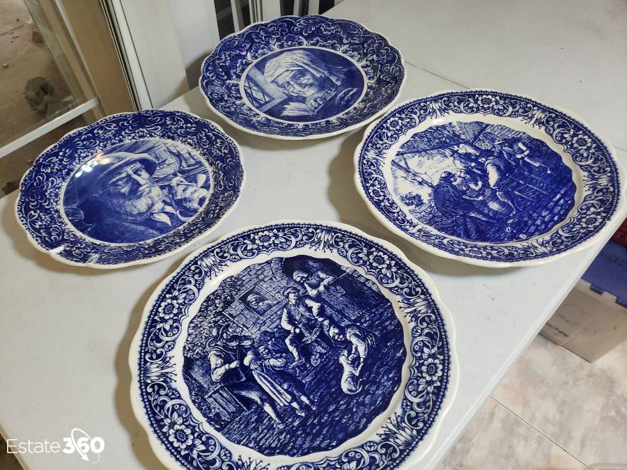 Boch Frères La Louvière Delft and Arabia deals Plates