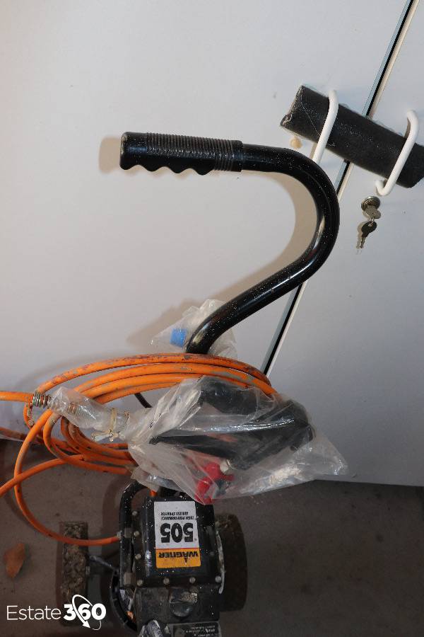 WAGNER 505 PAINT SPRAYER. Auction 
