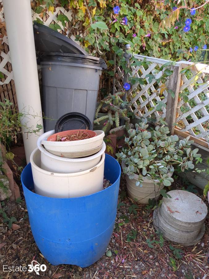 Assorted Garden Pots, Stepping Stones And Waste Can Auction