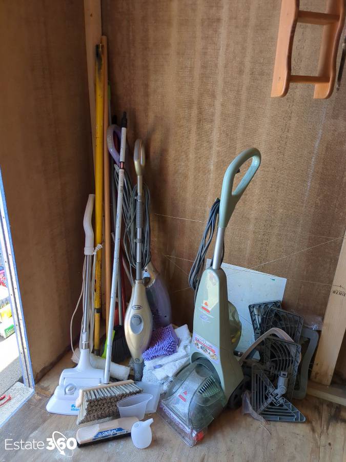 Bissell Carpet Cleaner and Assorted Floor Cleaning Tools Auction
